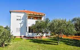 Apartments Mirela
